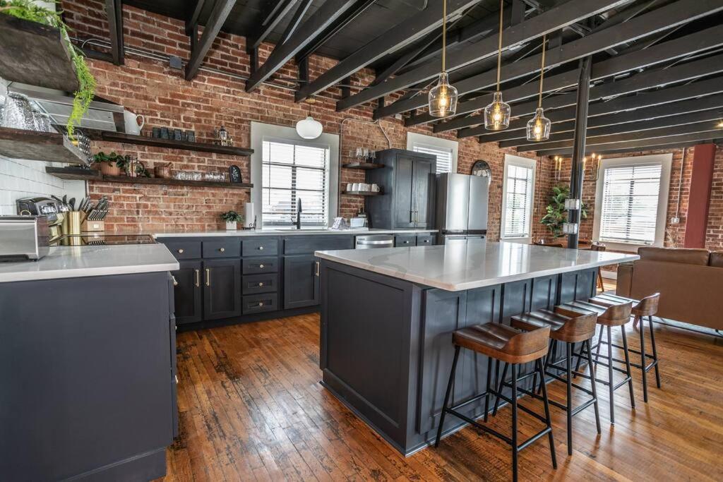 شقة The Loft At 113 - Gateway To The North Texas Hill Country Muenster المظهر الخارجي الصورة