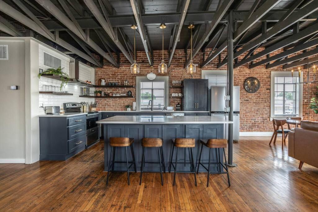 شقة The Loft At 113 - Gateway To The North Texas Hill Country Muenster المظهر الخارجي الصورة