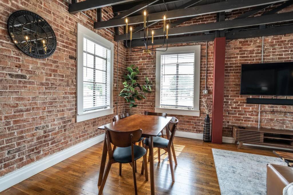 شقة The Loft At 113 - Gateway To The North Texas Hill Country Muenster المظهر الخارجي الصورة